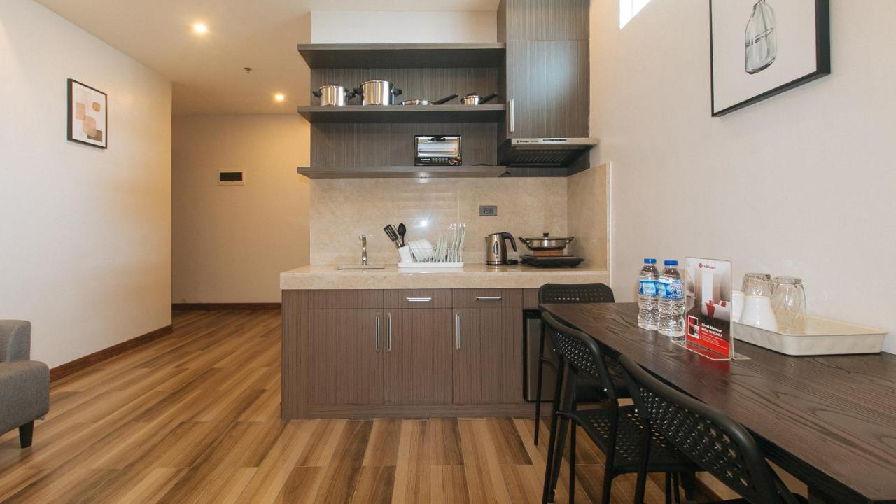 Reddoorz Plus @ Bez Tower And Residences San Juan San Juan (Metro Manila) Exterior foto